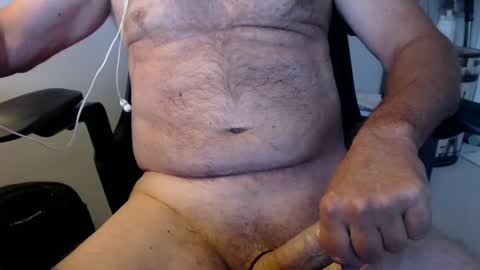 Snapshot of sdodgerxx chatting on October 12, 12:54 pm sdodgerxx online show from October 12, 12:54 pm