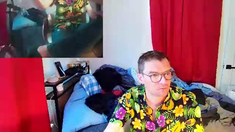 Seamus online show from June 17, 3:58 pm