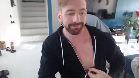 Sean Blue online show from November 20, 5:45 pm