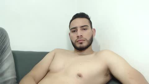 Snapshot of seank_noszka chatting on January 12, 6:27 pm seank_noszka online show from January 12, 6:27 pm