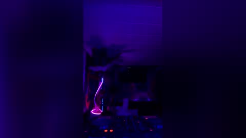 seanplushouse online show from March 6, 5:26 am