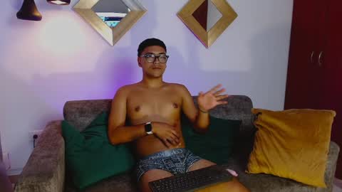 Sean online show from April 9, 7:09 pm