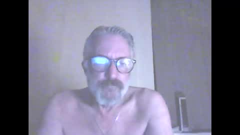 Snapshot of seantheflyer chatting on September 15, 9:27 pm seantheflyer online show from September 15, 9:27 pm