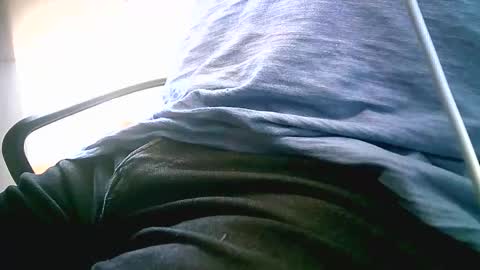 Snapshot of seasideman73 chatting on October 5, 8:51 am seasideman73 online show from October 5, 8:51 am