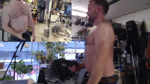 Snapshot of seattlemanwhore chatting on January 31, 6:25 pm Seattlemanwhore online show from January 31, 6:25 pm