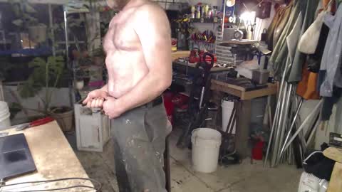 Seattlemanwhore online show from December 15, 3:31 pm