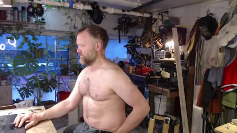 Seattlemanwhore online show from April 25, 2:03 pm