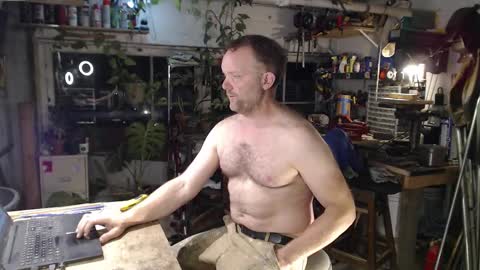 Snapshot of seattlemanwhore chatting on October 16, 1:52 pm Seattlemanwhore online show from October 16, 1:52 pm