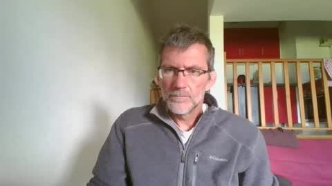 seb846894 online show from May 7, 8:36 am