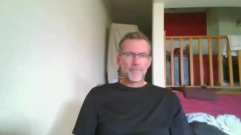 seb846894 online show from May 5, 5:24 pm