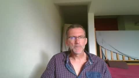 seb846894 online show from May 3, 4:10 pm