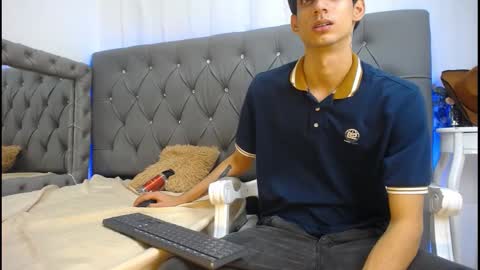 Snapshot of sebalexis7 chatting on October 4, 3:33 am sebalexis7 online show from October 4, 3:33 am