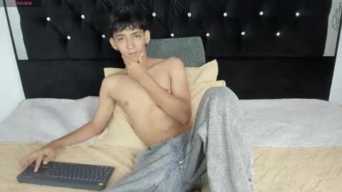 Sebastian Alvarez online show from May 4, 1:18 am