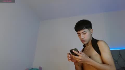sebas_fire4 online show from May 7, 11:16 pm