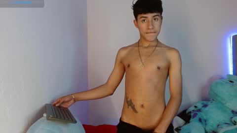 sebas_fire4 online show from March 28, 3:07 am