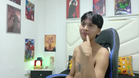 Snapshot of sebas_lover_ chatting on October 8, 8:35 pm sebas_lover_ online show from October 8, 8:35 pm