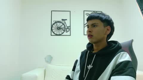 Snapshot of sebas_lover_ chatting on October 28, 8:11 pm sebas_lover_ online show from October 28, 8:11 pm