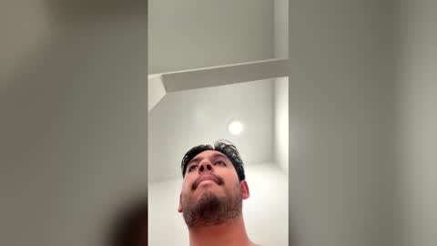 sebasbilbao7 online show from April 11, 4:52 am