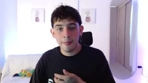 Snapshot of sebasmattxxl8 chatting on March 3, 3:57 pm Sebas online show from March 3, 3:57 pm