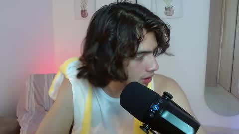 Snapshot of sebasmattxxl8 chatting on February 22, 1:34 pm Sebas online show from February 22, 1:34 pm