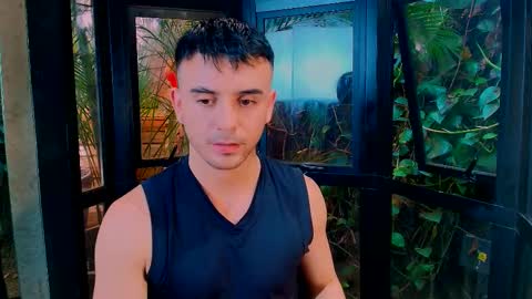 Snapshot of sebasroman chatting on September 12, 7:58 pm SebasRoman online show from September 12, 7:58 pm