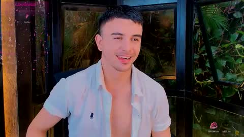 Snapshot of sebasroman chatting on September 20, 7:47 pm SebasRoman online show from September 20, 7:47 pm