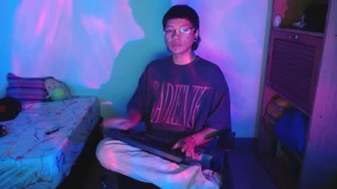 Sebas online show from April 3, 8:44 am