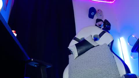 Sebastian online show from February 23, 10:50 am