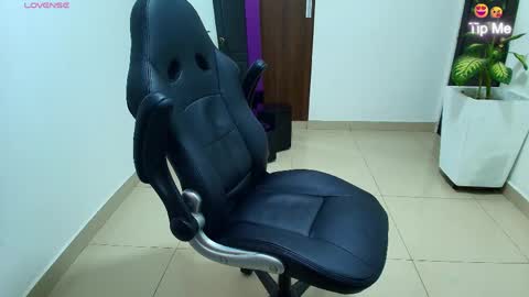 juan  sebastian online show from April 16, 8:09 pm