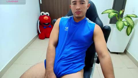 Snapshot of sebastian_oconnor77 chatting on October 11, 5:28 pm juan sebastian online show from October 11, 5:28 pm