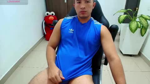 Snapshot of sebastian_oconnor77 chatting on October 3, 5:40 pm juan sebastian online show from October 3, 5:40 pm