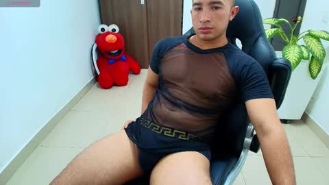 Snapshot of sebastian_oconnor77 chatting on October 1, 5:39 pm juan sebastian online show from October 1, 5:39 pm