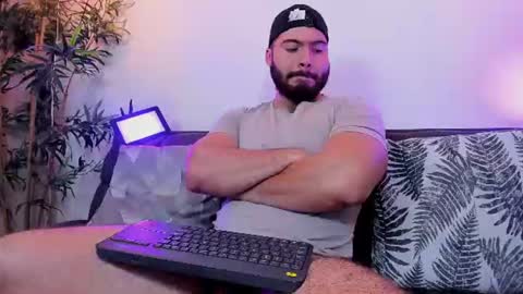 Instagram jeanpaulfit  online show from June 24, 11:07 pm