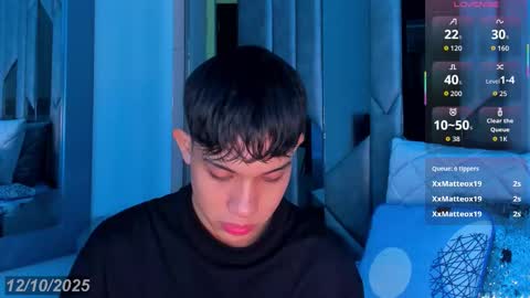 Snapshot of sebax_00 chatting on October 12, 8:36 pm Sebastian online show from October 12, 8:36 pm