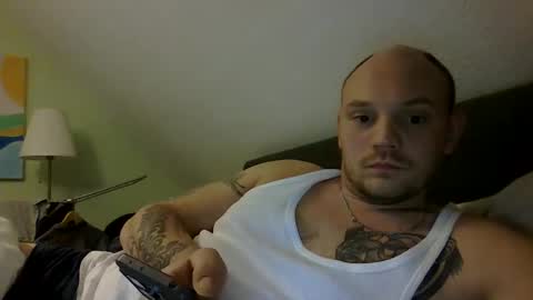 Snapshot of secretcplg chatting on January 6, 9:54 pm Simon online show from January 6, 9:54 pm