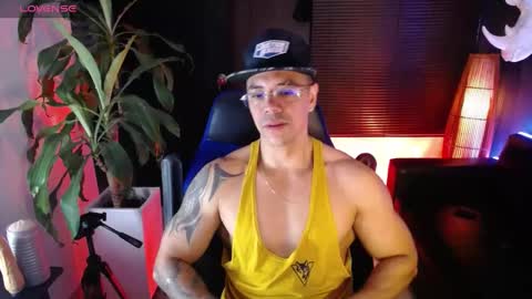 Snapshot of seddy_ chatting on December 7, 7:27 am sed online show from December 7, 7:27 am