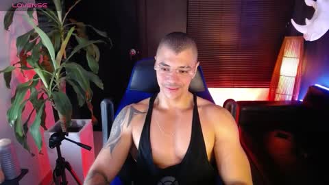 Snapshot of seddy_ chatting on December 4, 8:45 am sed online show from December 4, 8:45 am