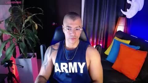 Snapshot of seddy_ chatting on February 16, 10:21 am sed online show from February 16, 10:21 am