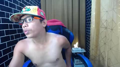 maru zoldick online show from December 4, 12:58 pm