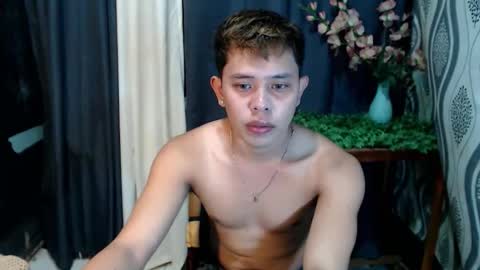 Max online show from April 21, 8:20 am