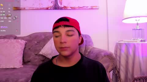Snapshot of seductivo_jr chatting on February 15, 3:31 am seductivo online show from February 15, 3:31 am