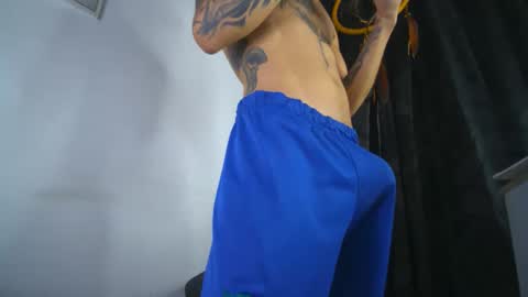 Snapshot of sem_alas chatting on October 1, 1:42 am sem_alas online show from October 1, 1:42 am