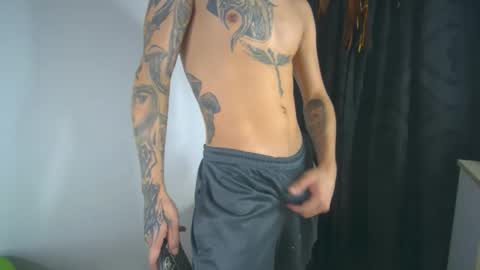 sem_alas online show from December 19, 6:54 am