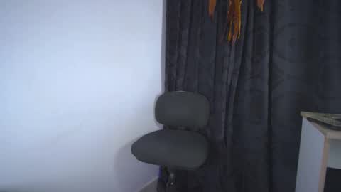 sem_alas online show from March 10, 12:38 am