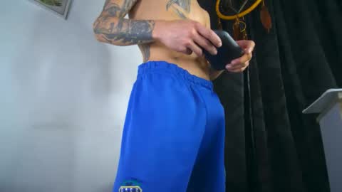 sem_alas online show from October 26, 2:46 am