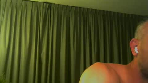 sence08 online show from May 17, 1:03 am