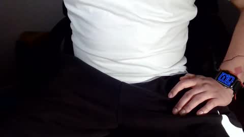 Snapshot of senorgrower chatting on January 1, 8:13 am Mr. Watch Me Grow online show from January 1, 8:13 am