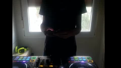 Dj Notorious aka bionik hand online show from September 15, 5:47 pm