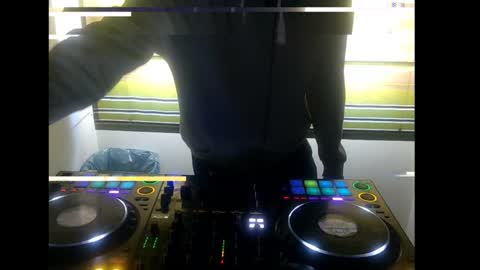 Dj Notorious aka bionik hand online show from February 8, 11:33 am