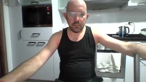 Snapshot of sergioruzafa80 chatting on January 6, 4:15 am Sergio Russafa online show from January 6, 4:15 am